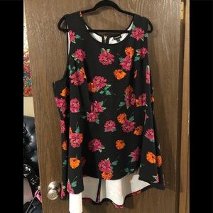 Torrid Size 5 Peplum Top